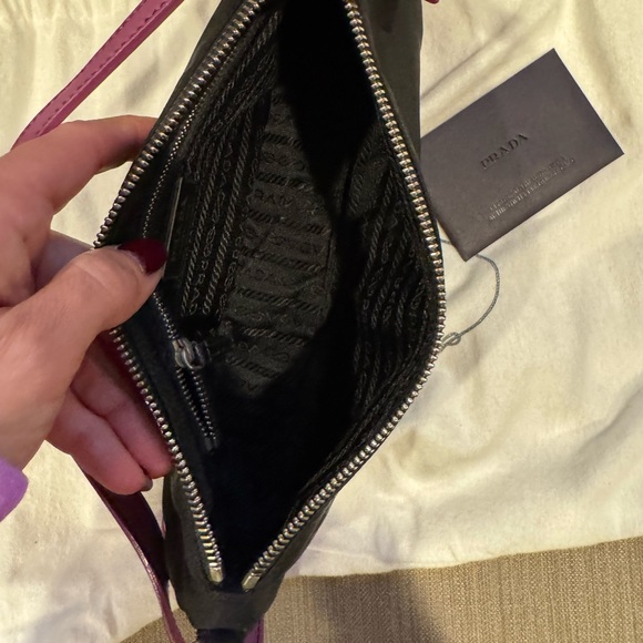 EUC 100% Authentic Prada Nylon and Leather Purse - Picture 9 of 10